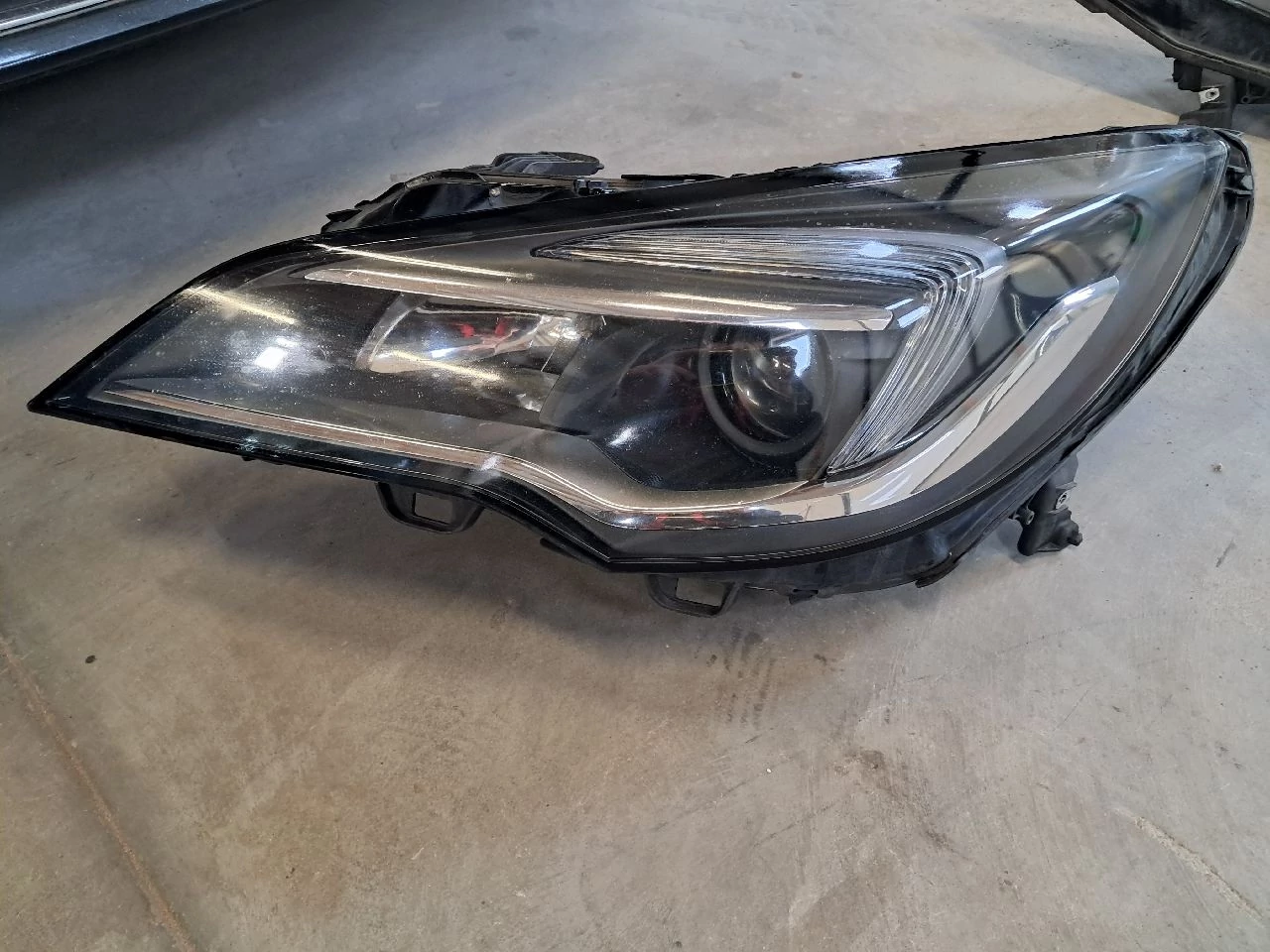 OPEL ASTRA K Bal fényszóró