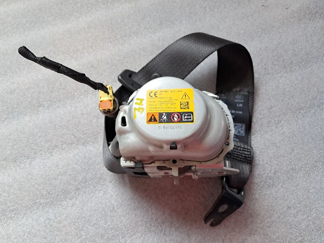 OPEL ASTRA K TOURER Jobb hátsó biztonsági öv 39043715