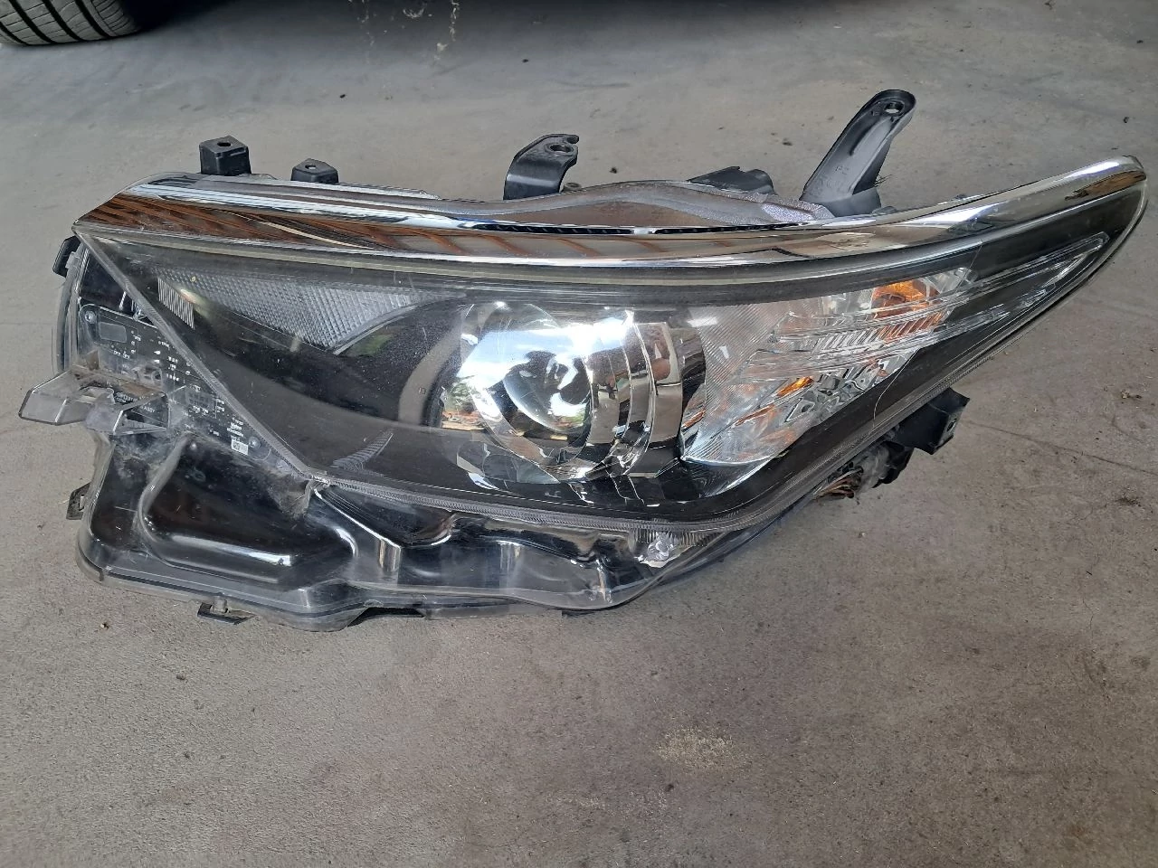 TOYOTA AURIS II  Facelift Bal első fényszóró