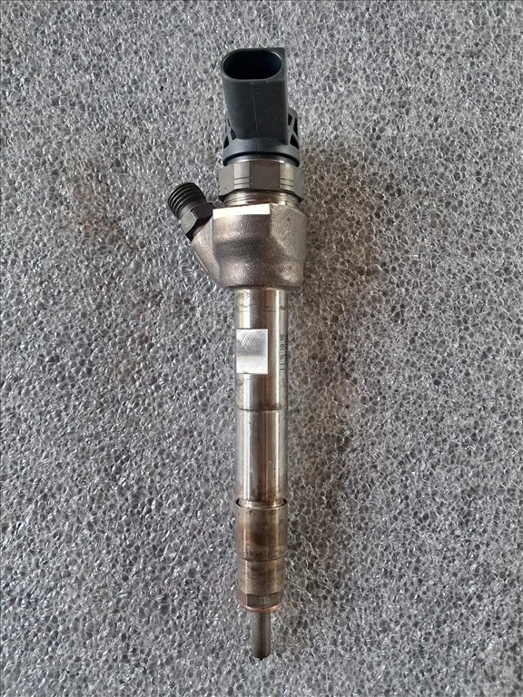 TOYOTA AVENSIS T27 1.6 D4D N47C16A (1WW) porlasztó  0445110599