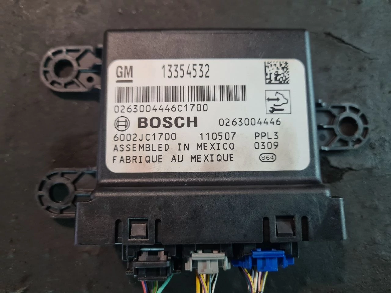 OPEL MERIVA B tolatóradar vezérlő 13354532