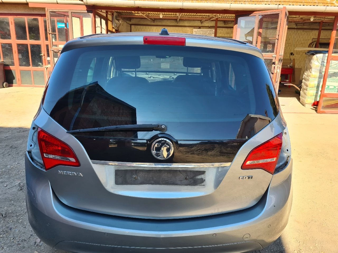 OPEL MERIVA B csomagtérajtó 179