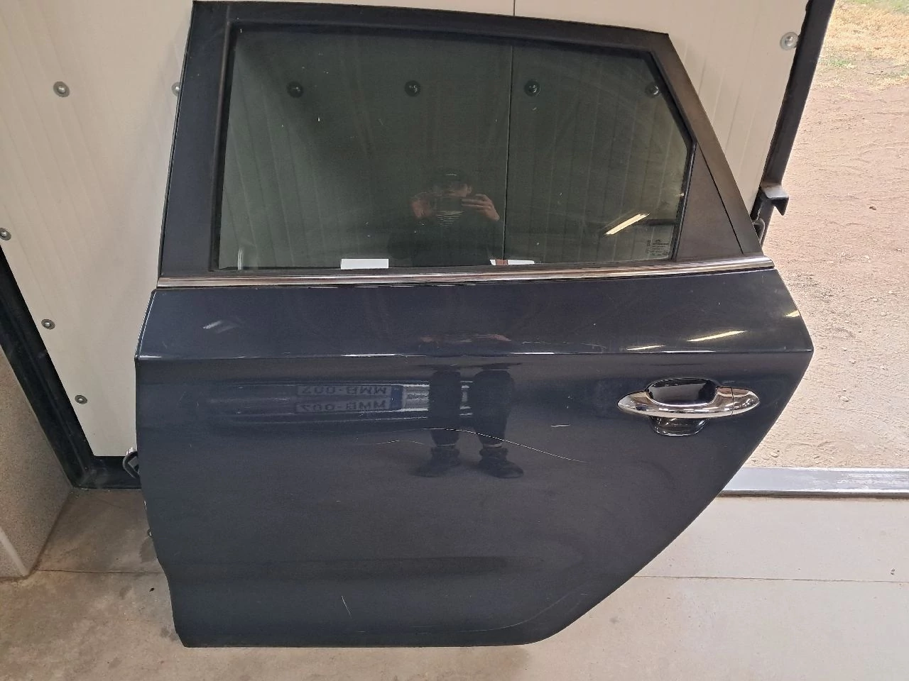 KIA CARENS (RP) bal hátsó ajtó KU9