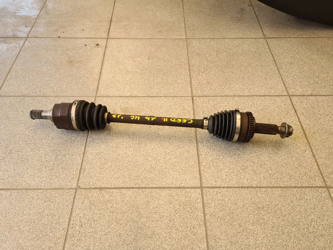 KIA CEED II (JD) 1.4 bal féltengely