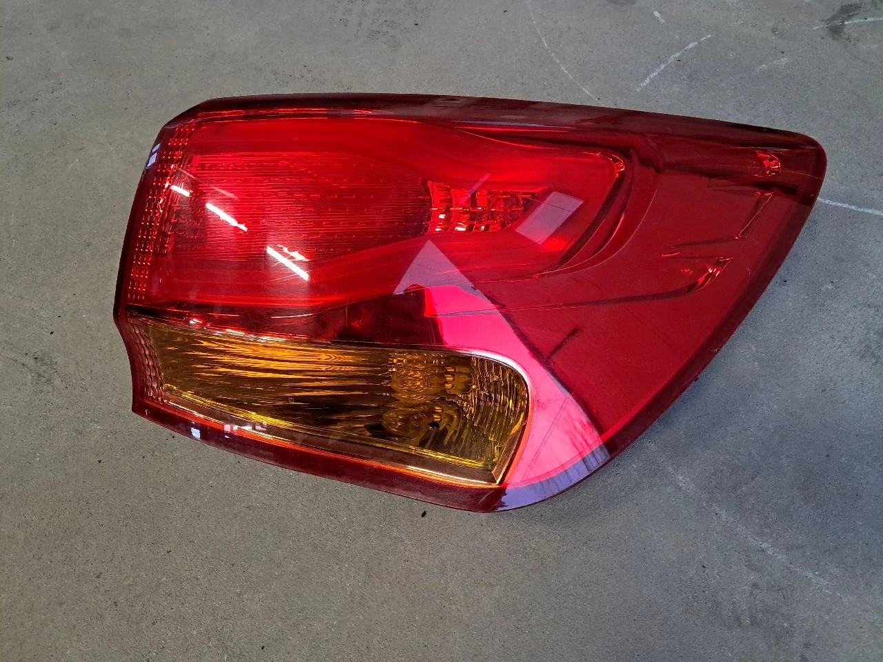 KIA CEED II (JD) KOMBI jobb külső hátsó lámpa
