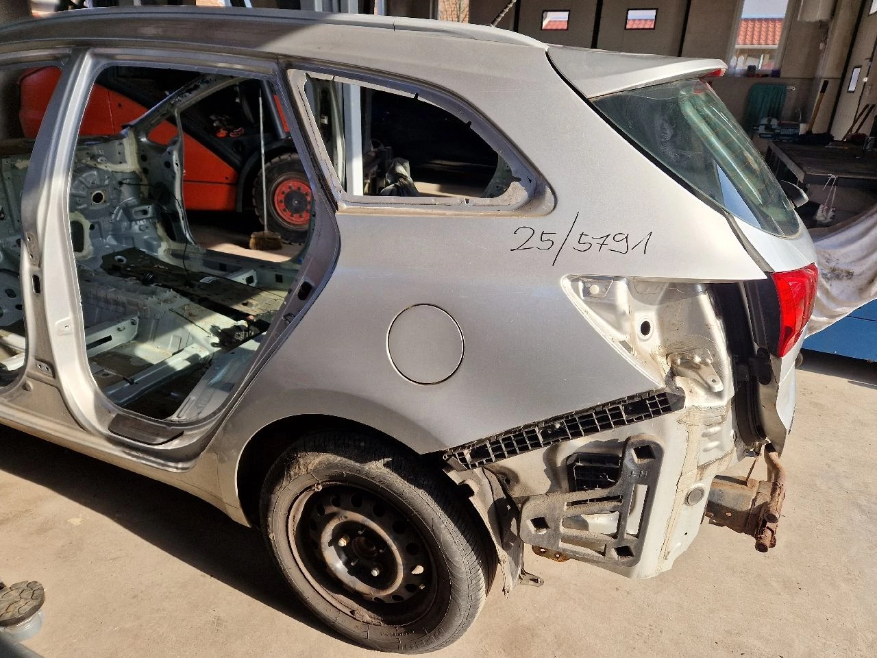 KIA CEED II (JD) KOMBI bal hátsó sárvédő negyed