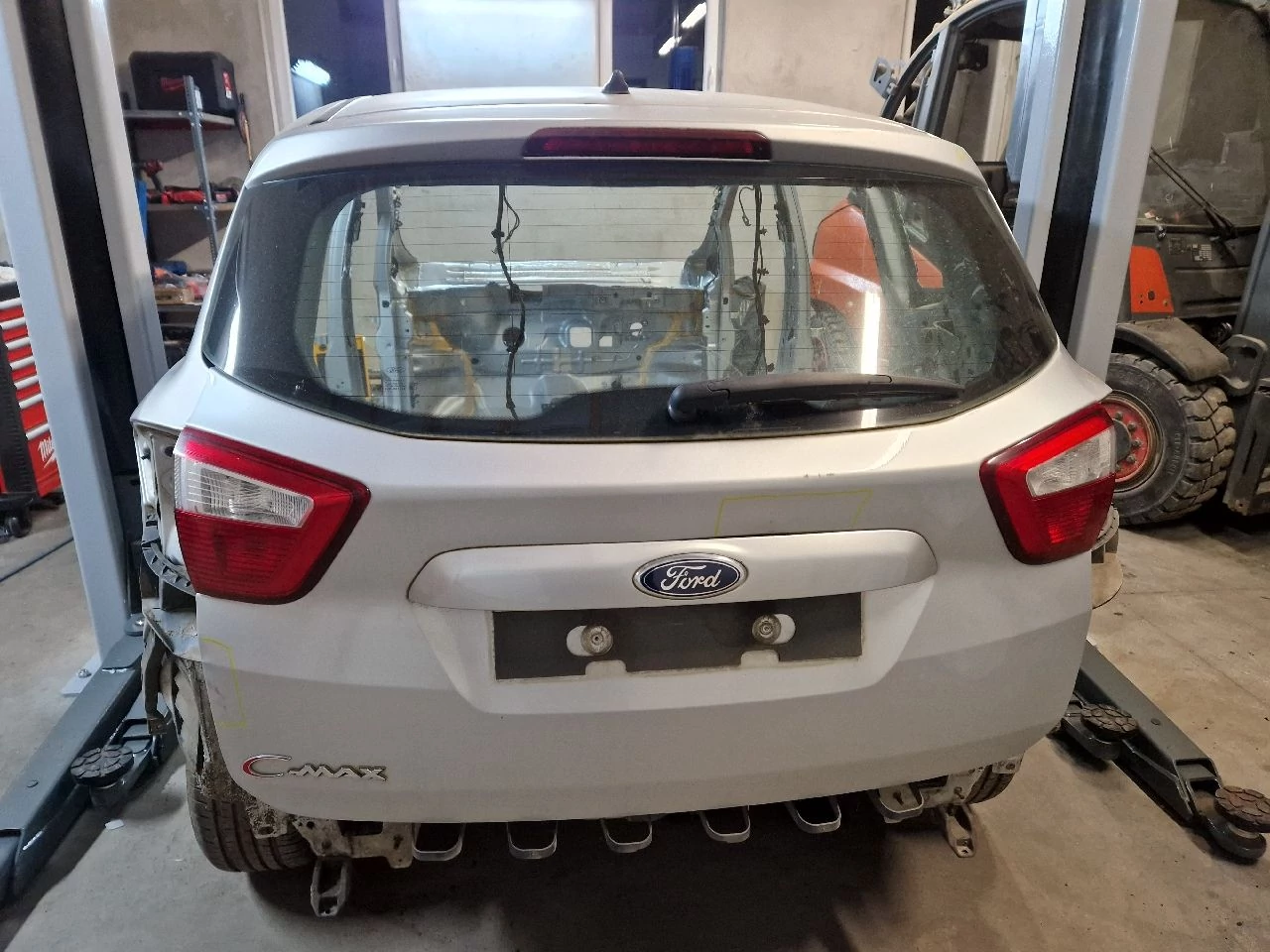 FORD C-MAX II csomagtérajtó