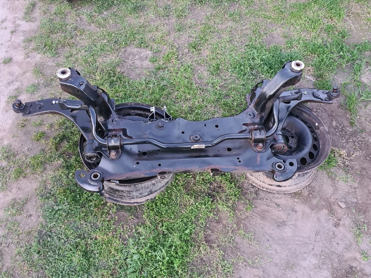 FORD C-MAX II 1.6 TDCI bölcső