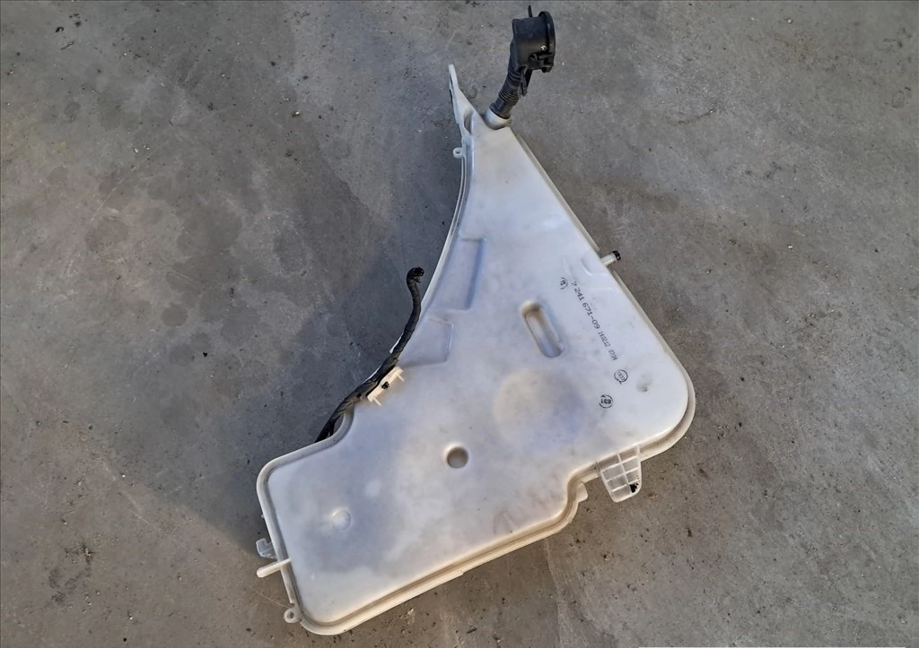 BMW (F30) Ablakmosó folyadék tartály 7241671
