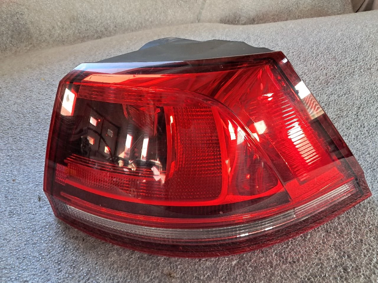 VOLKSWAGEN GOLF VII VARIANT (5G) Jobb külső hátsó lámpa 5G9945096D