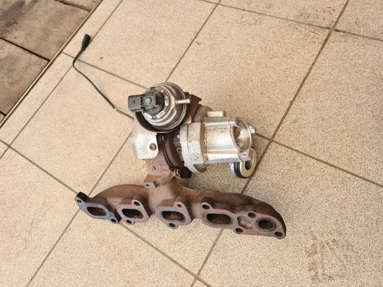 VOLKSWAGEN GOLF VII (5G) 1.6 CRTDI CLH Turbó 04L253016H