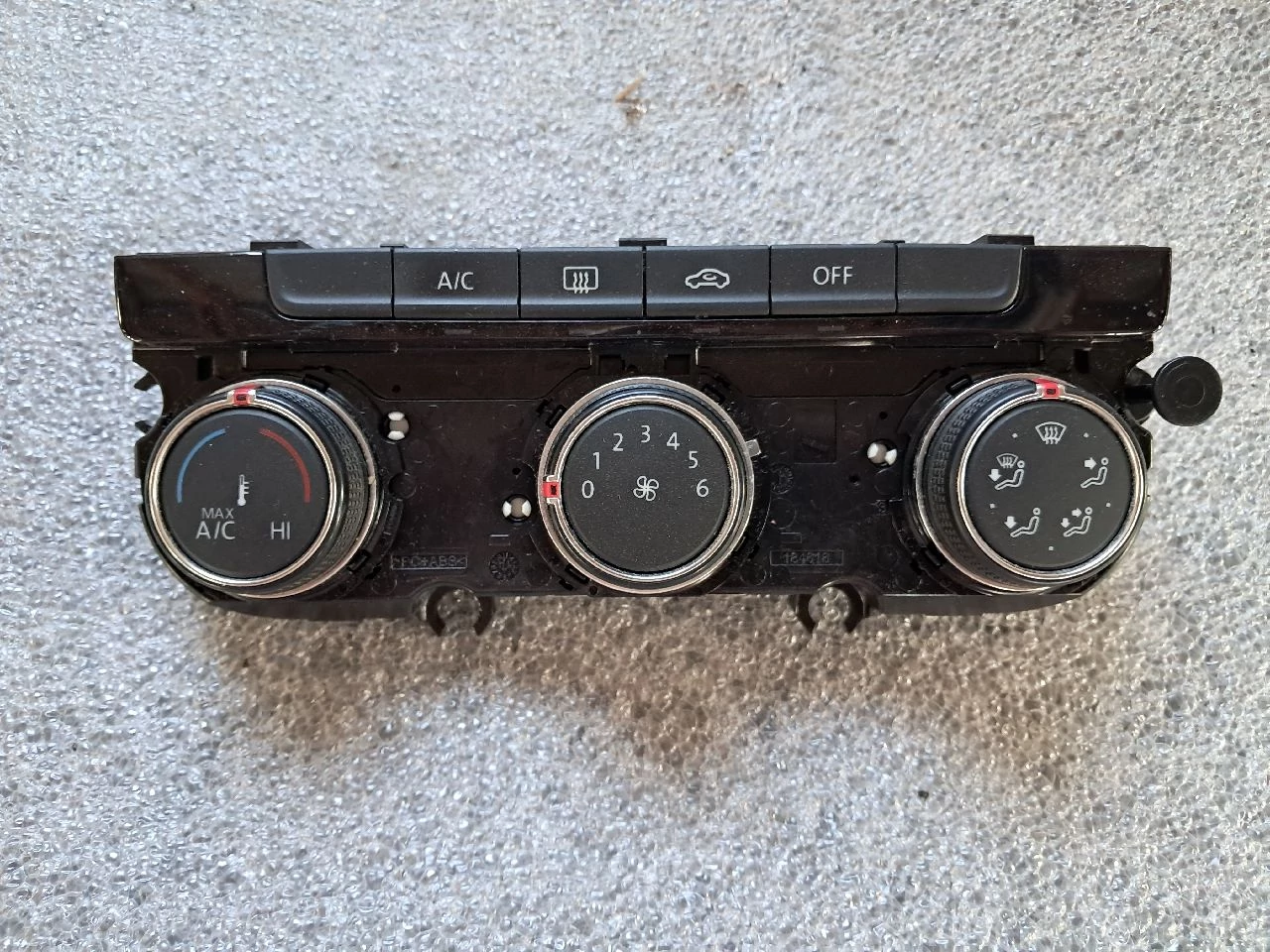 VOLKSWAGEN GOLF VII (5G) Klímakapcsoló, fűtéskapcsoló 5G0907426Q