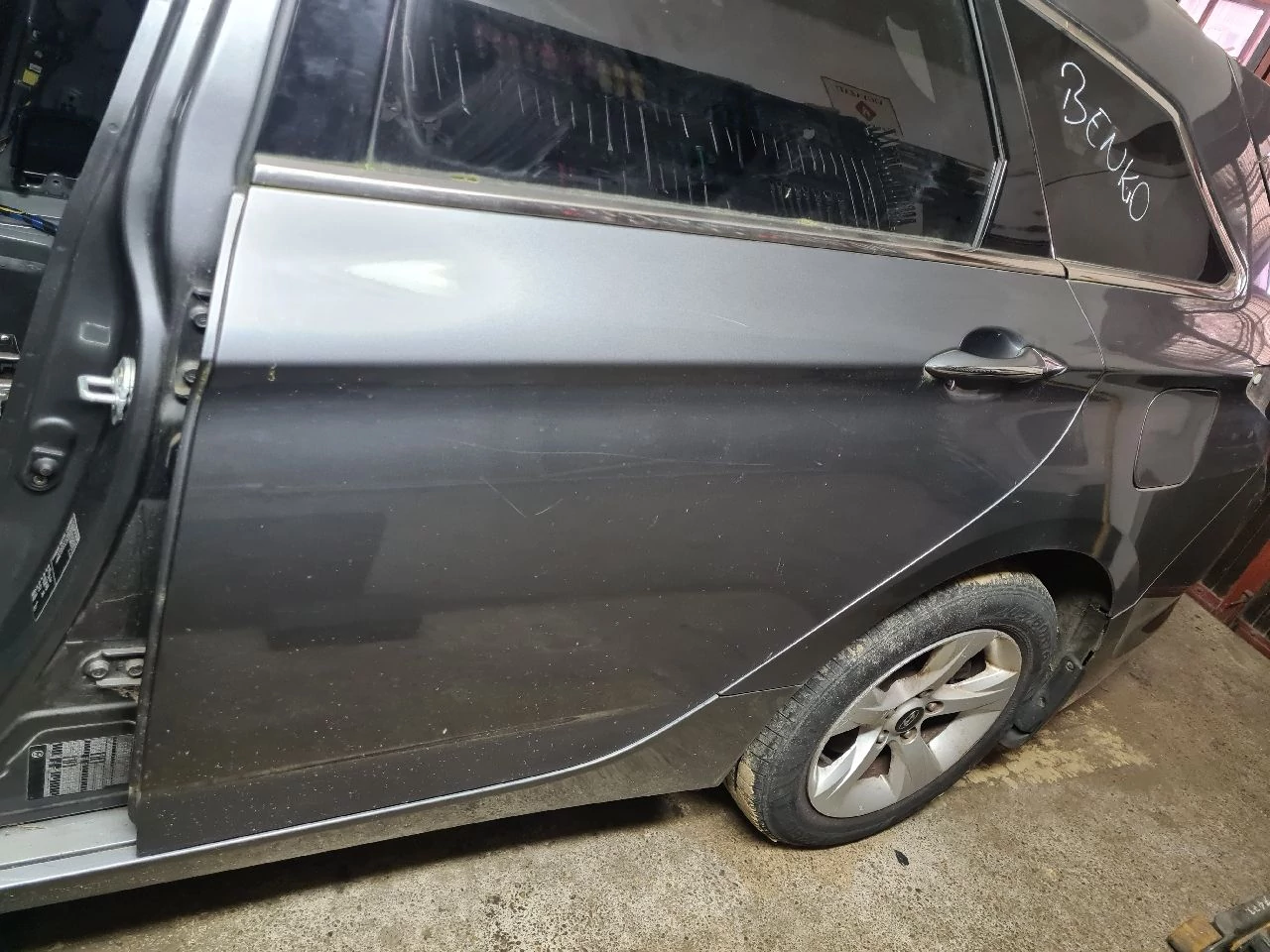 HYUNDAI I40 (VF) KOMBI bal hátsó ajtó T6S