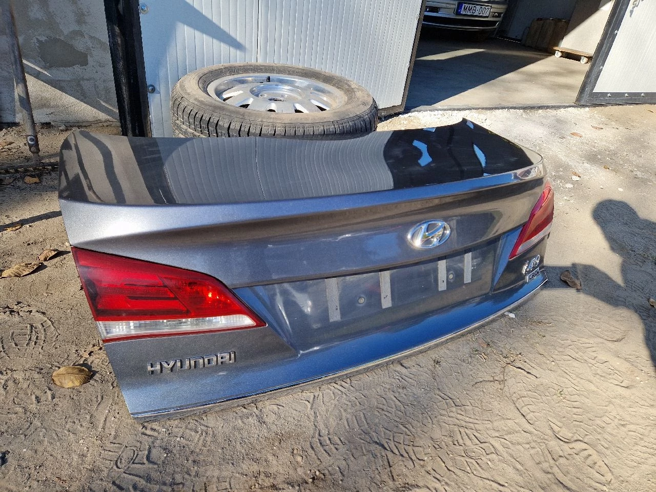 HYUNDAI I40 (VF) csomagtérajtó T6S