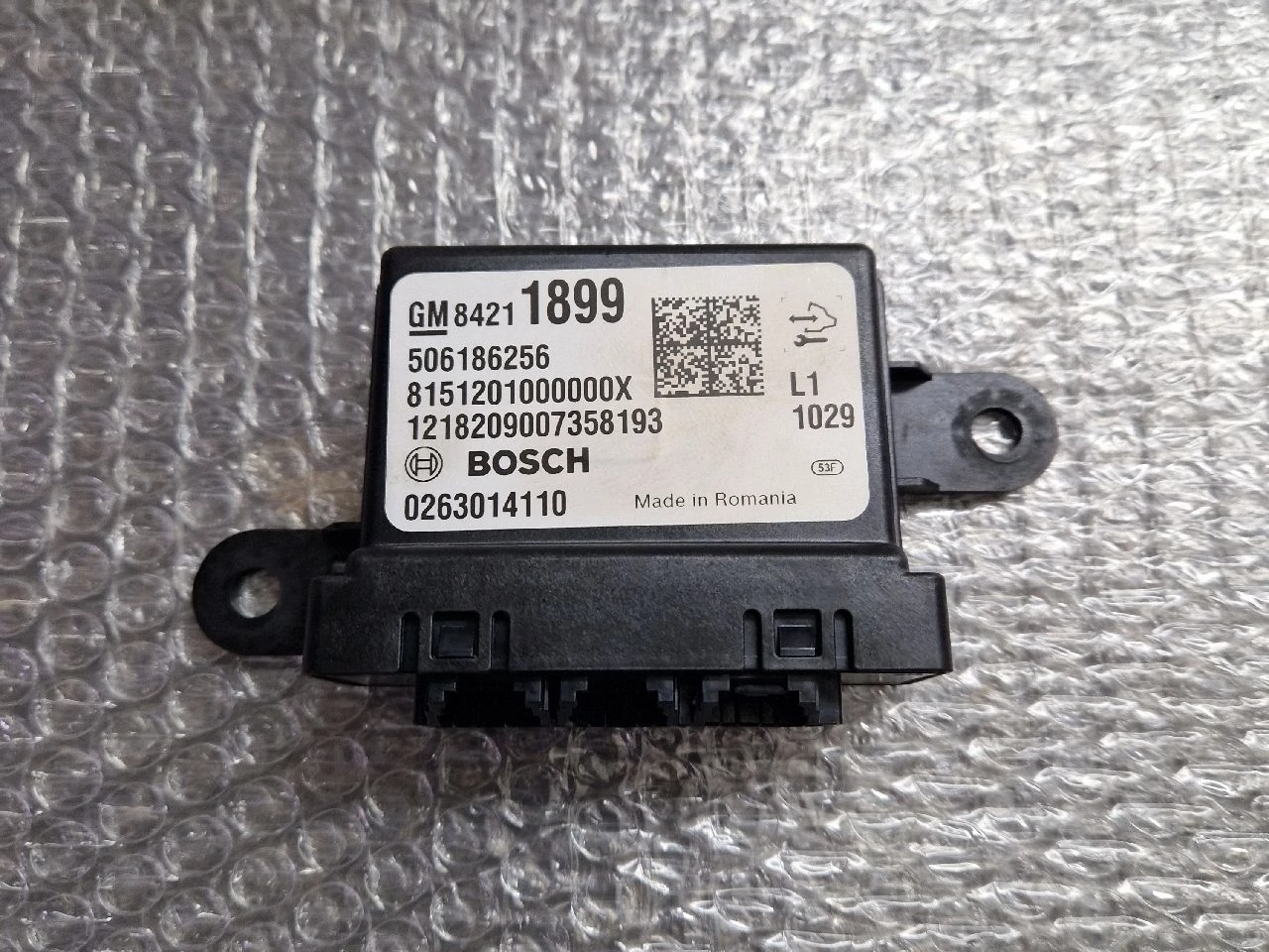 OPEL INSIGNIA B Tolatóradar elektronika 84211899