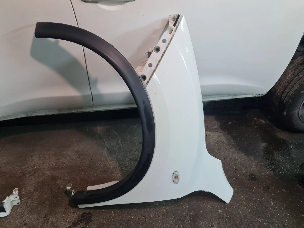 NISSAN JUKE (F15) bal első sárvédő