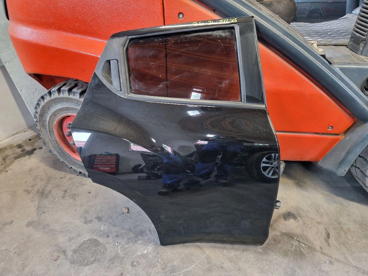 NISSAN JUKE (F15) jobb hátsó ajtó Z11