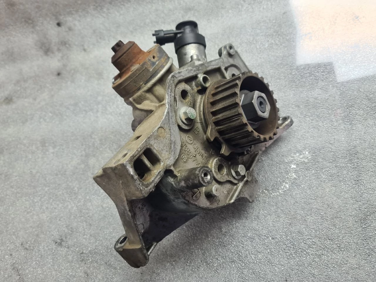 FORD MONDEO V 1.6 TDCI NGCA Magasnyomású pumpa/ nagynyomású szivattyú 9684778280