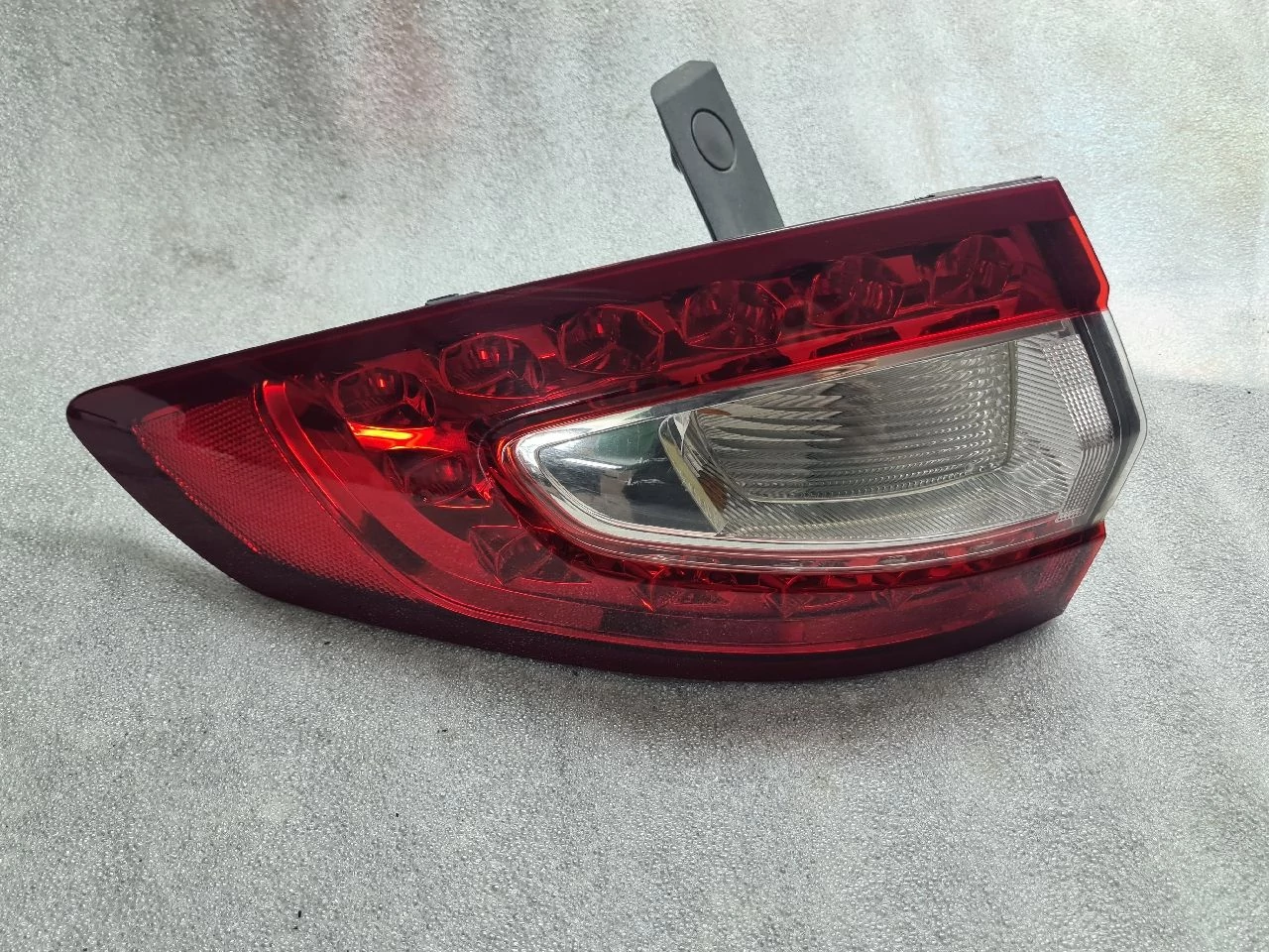 FORD MONDEO V Bal külső hátsó lámpa