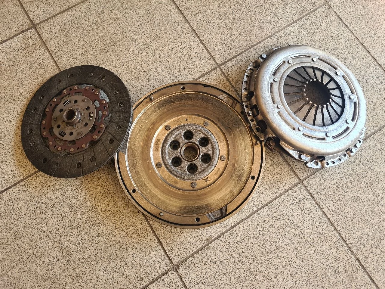FORD MONDEO V 1.6 TDCI Kettős tömegű lendkerék szett