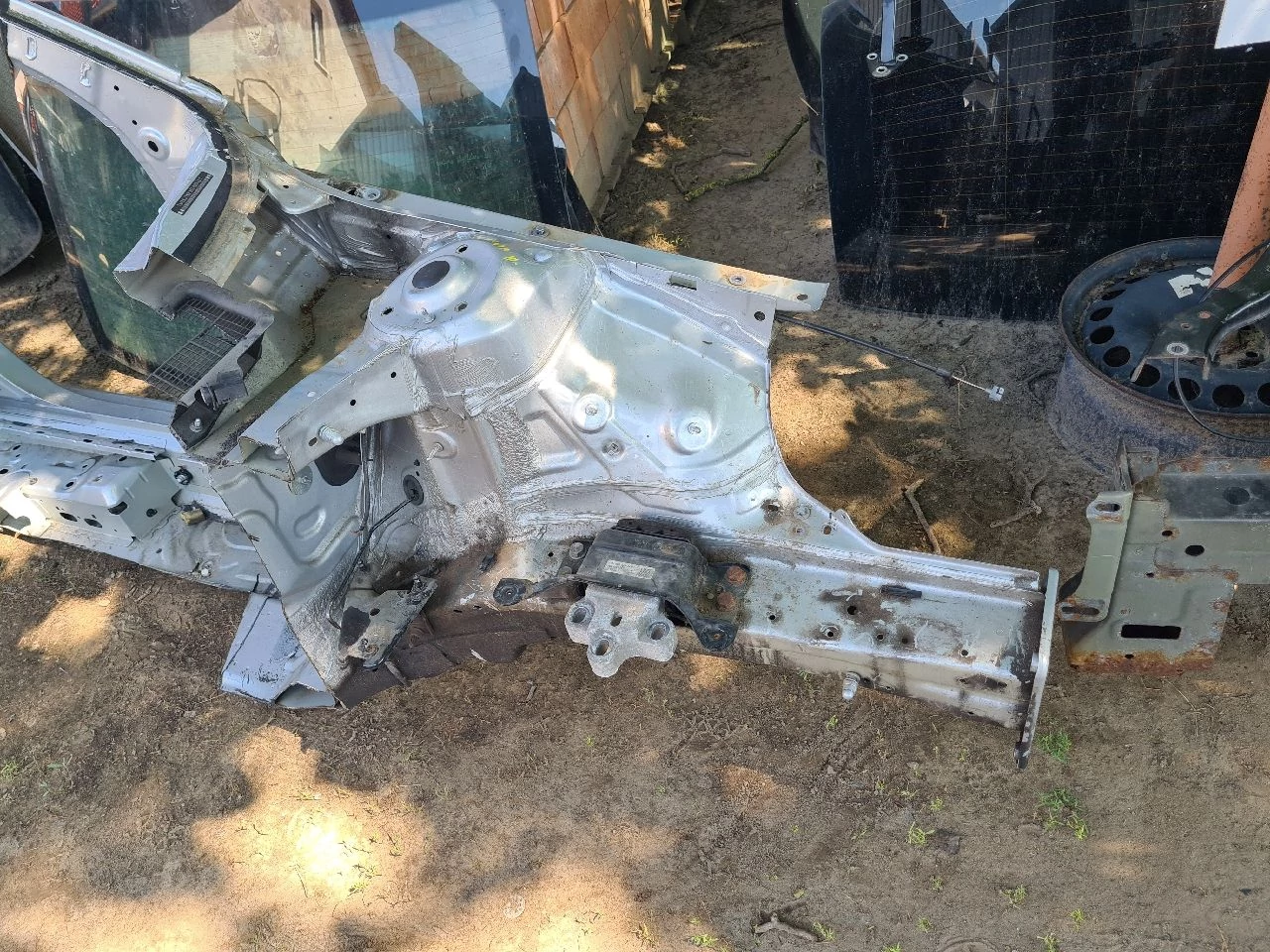 SKODA OCTAVIA III (5E) Bal első negyed, hossznyúlvány