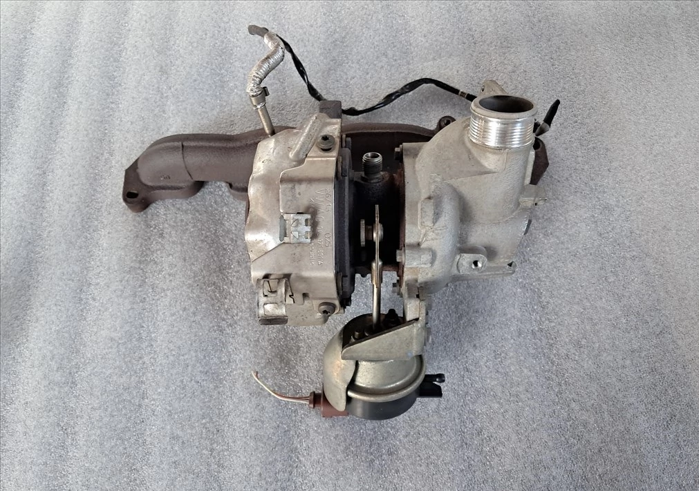SKODA OCTAVIA III (5E) 2.0 CRTDI CKF Turbó 04L253019Q