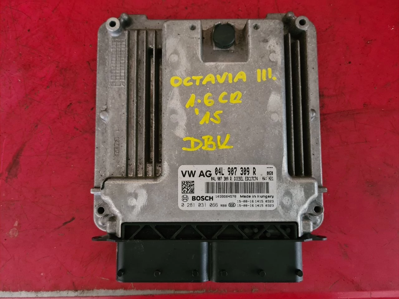 SKODA OCTAVIA III (5E) 1.6 CRTDI DBK motorvezérlő 04L907309R