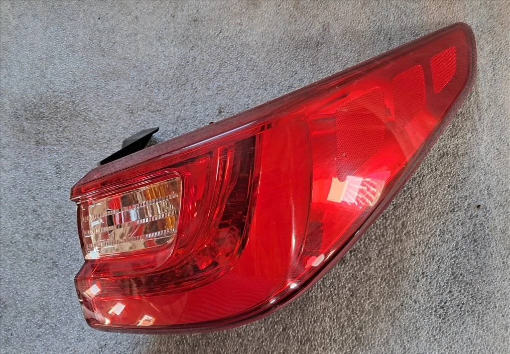 KIA OPTIMA (JF) Jobb külső hátsó lámpa
