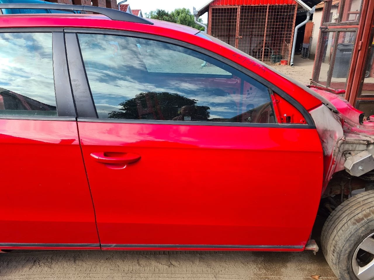 VOLKSWAGEN PASSAT B7 jobb első ajtó
