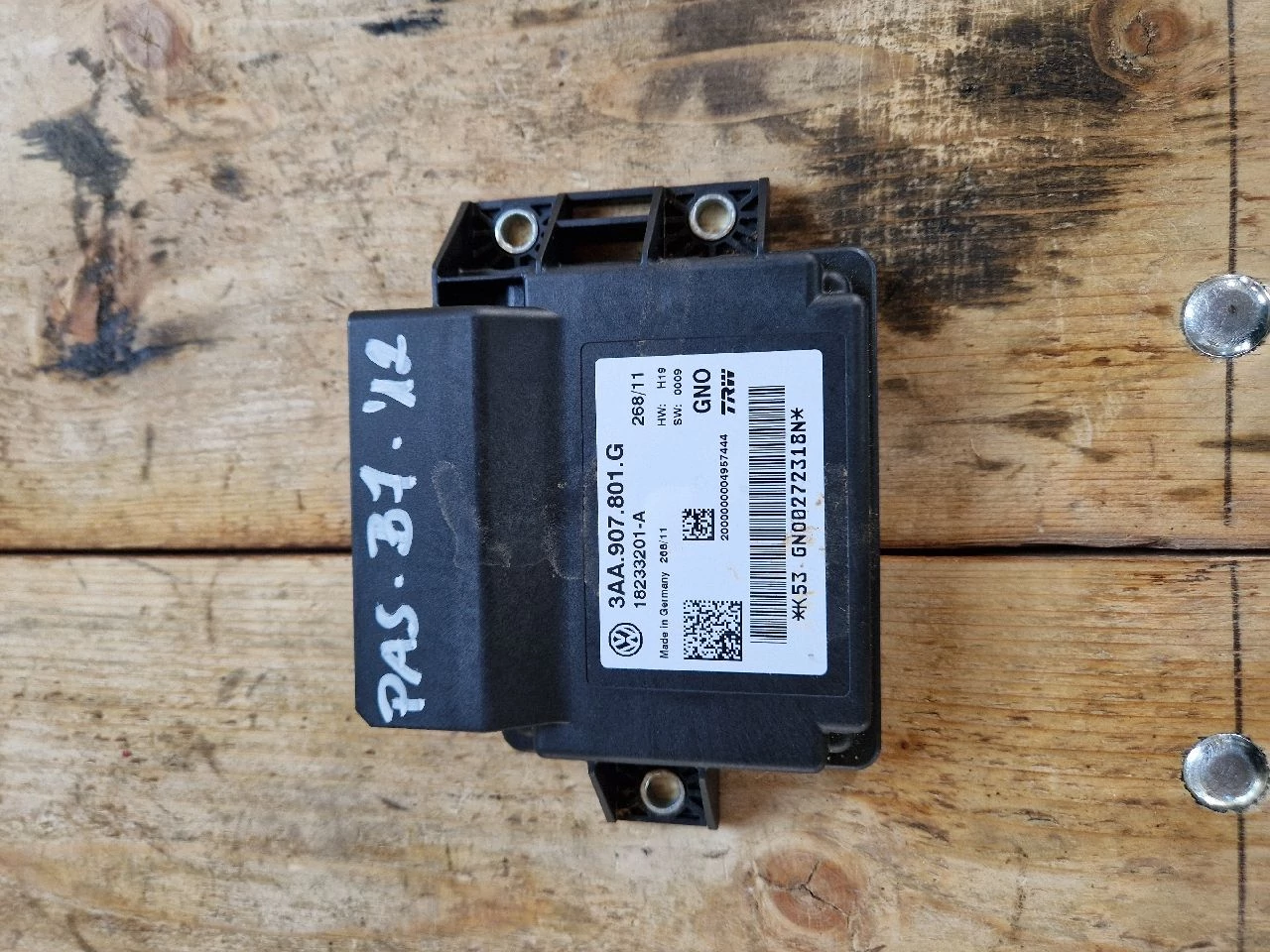 VOLKSWAGEN PASSAT B7 kézifék vezérlőegység 3AA907801G