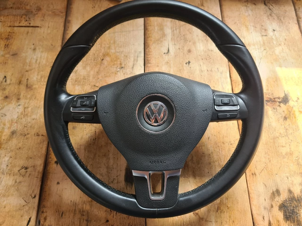 VOLKSWAGEN PASSAT B7 multikormány