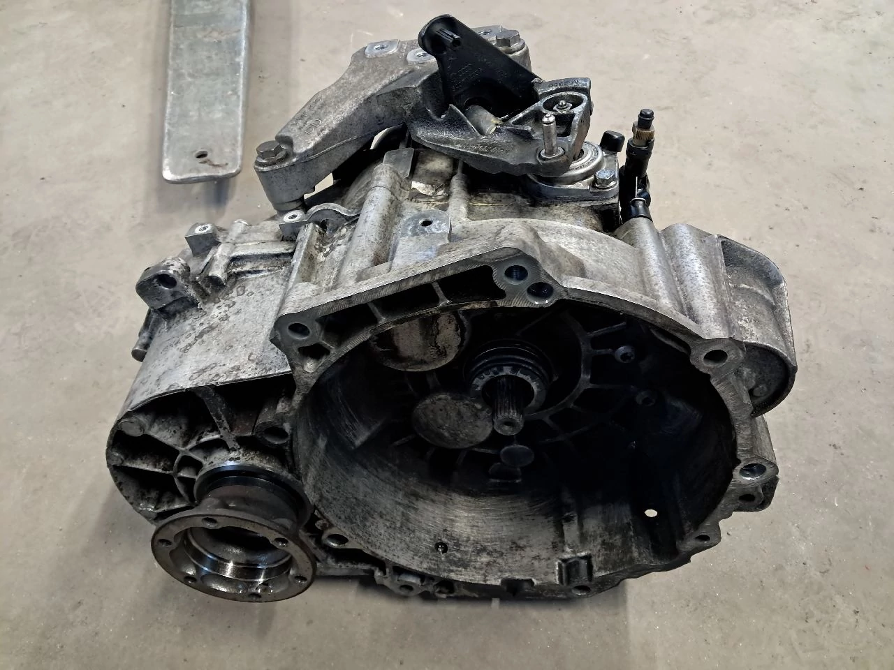 VOLKSWAGEN PASSAT B8 (3G) 2.0 CRTDI váltó QFZ