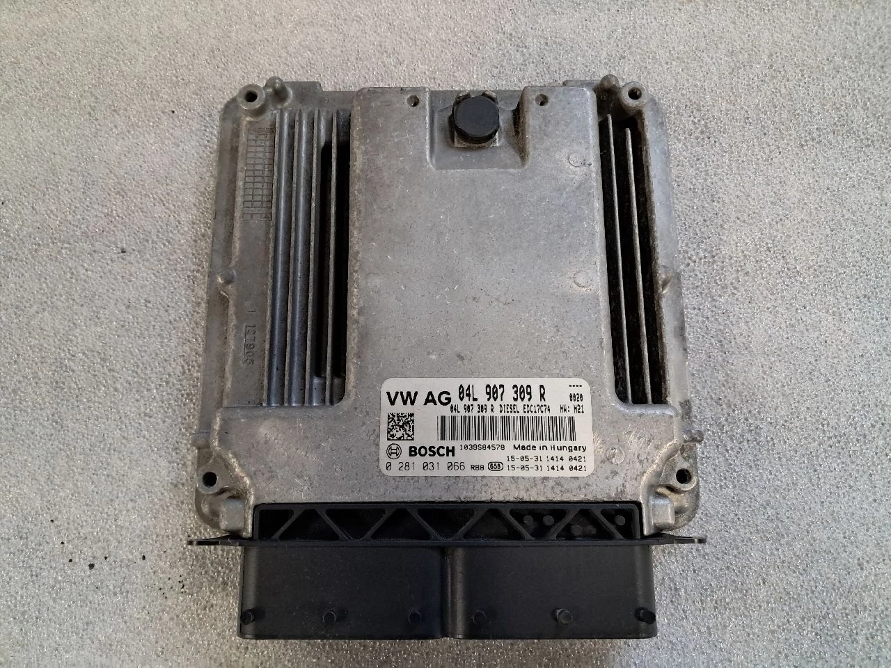 VOLKSWAGEN PASSAT B8 (3G) 2.0 CRTDI CRL motorvezérlő 04L907309R