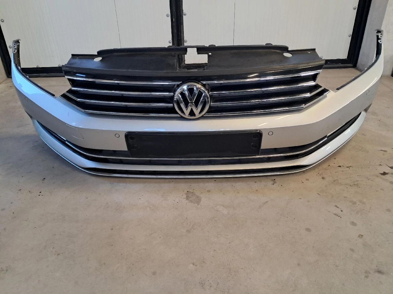VOLKSWAGEN PASSAT B8 (3G) első lökhárító
