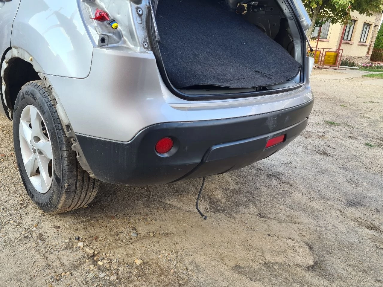 NISSAN QASHQAI (J10) Hátsó lökhárító