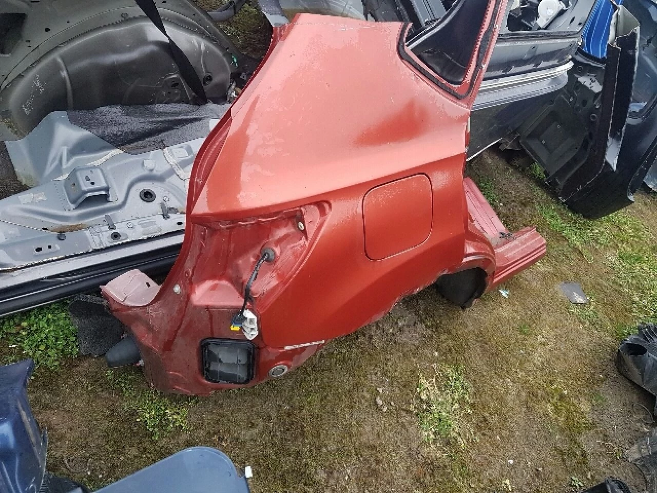 NISSAN QASHQAI (J10) jobb hátsó sárvédő negyed