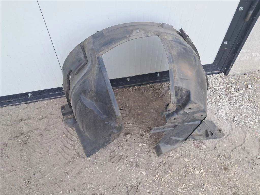 NISSAN QASHQAI (J10) FACELIFT Bal első dobbetét
