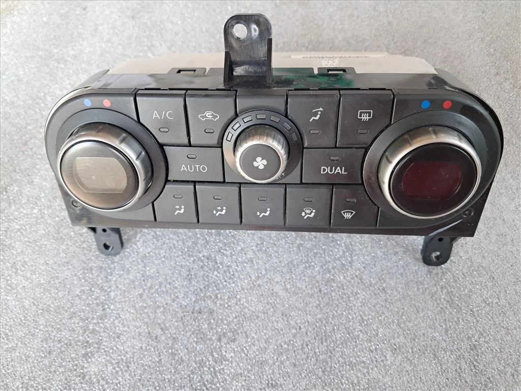 NISSAN QASHQAI (J10) Klímakapcsoló, fűtéskapcsoló 27500BB50A
