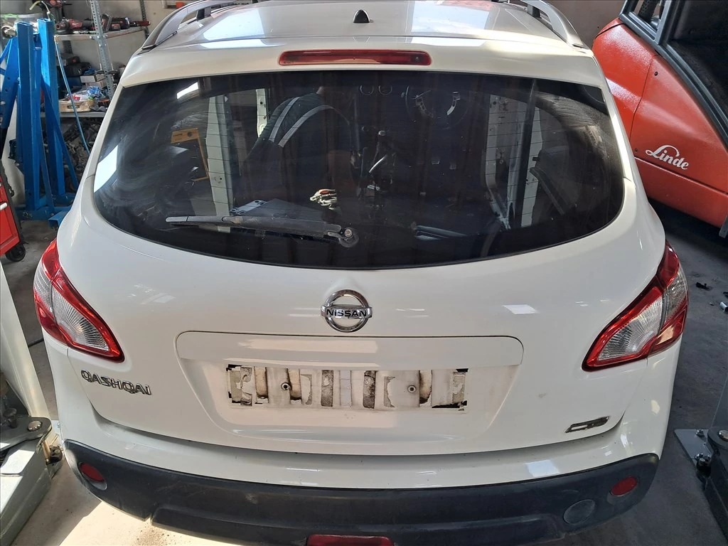NISSAN QASHQAI (J10) Csomagtérajtó