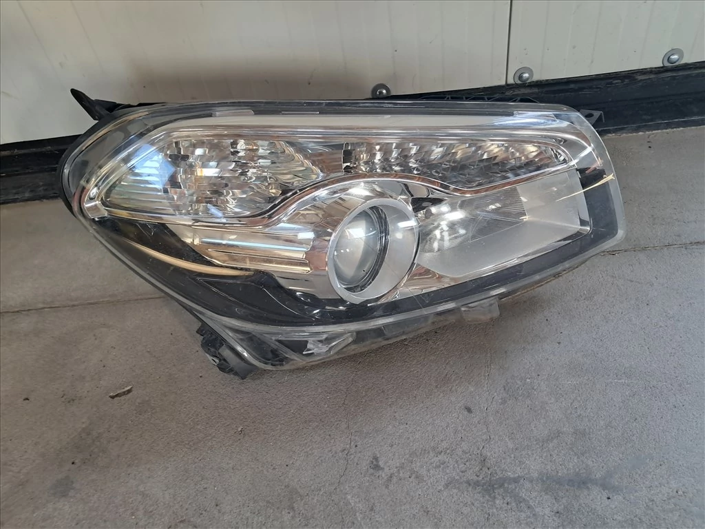 NISSAN QASHQAI (J10) facelift Jobb fényszóró
