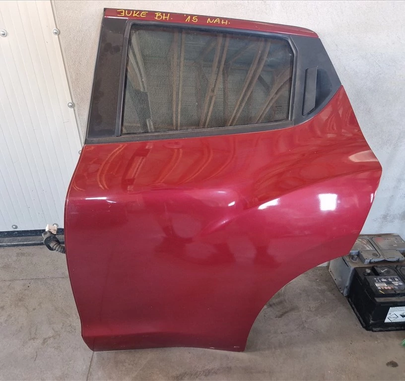 NISSAN JUKE (F15) bal hátsó ajtó