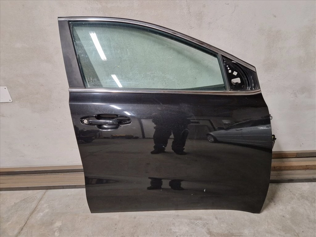 KIA SPORTAGE (QL) jobb első ajtó