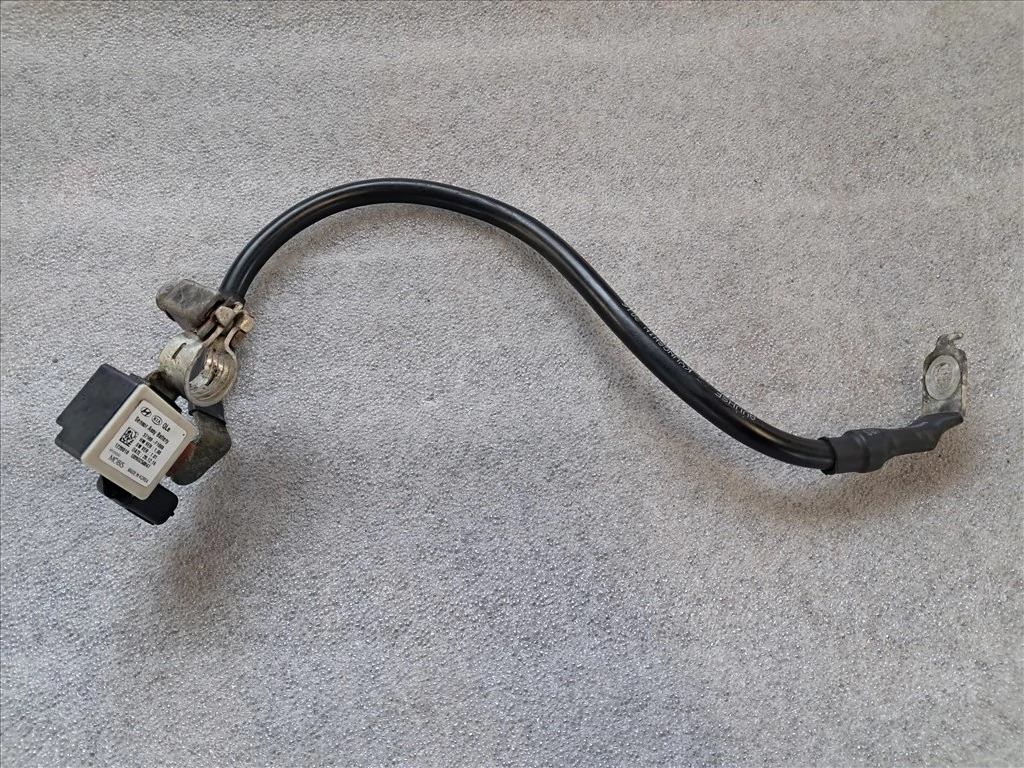 KIA SPORTAGE (QL) Negatív akkumulátor saru elektronikával 37180-F1000