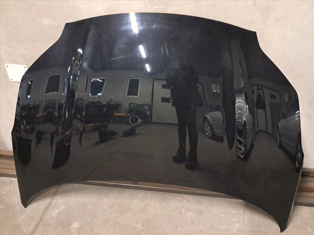 KIA SPORTAGE (QL) Motorháztető