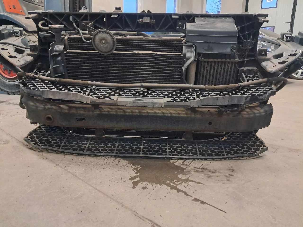 KIA SPORTAGE (SL) 1.7 CRDI komplett homlokfal, hűtőszett