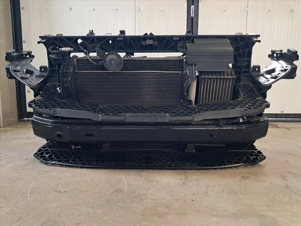 KIA SPORTAGE (SL) 1.7 CRDI Komplett homlokfal, hűtőszett