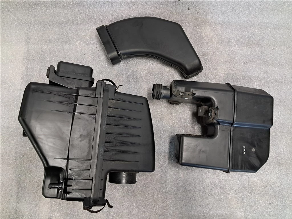 KIA SPORTAGE (SL) 1.6 GDI Levegőszűrőház 28110-2S100