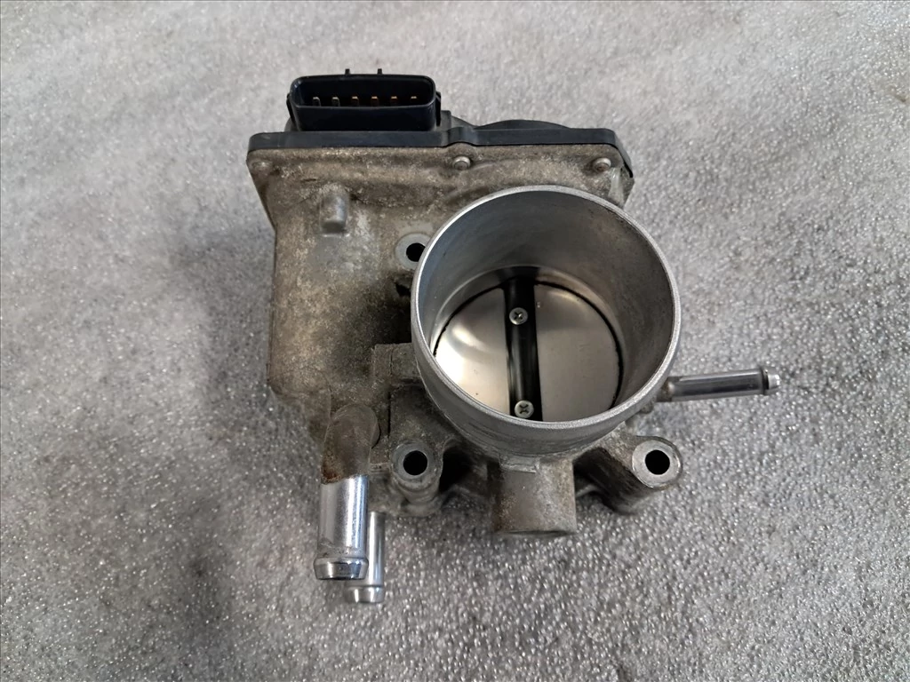 KIA SPORTAGE (SL) 1.6 GDI G4FD Fojtószelep 35100-2B300