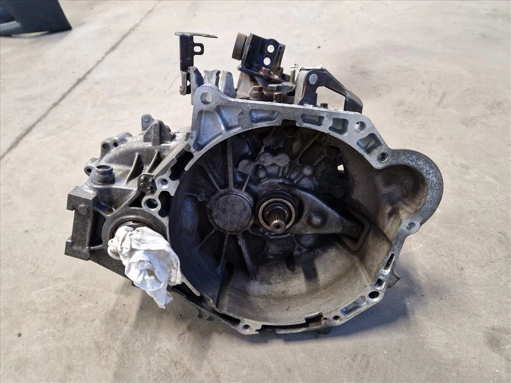 KIA SPORTAGE (SL) 1.6 GDI Váltó TZ40