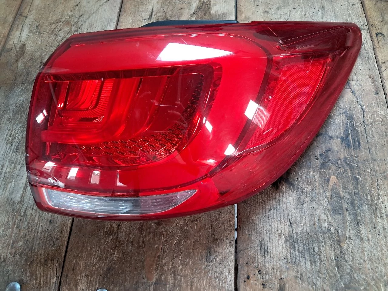 KIA SPORTAGE (SL) facelift Jobb külső hátsó lámpa